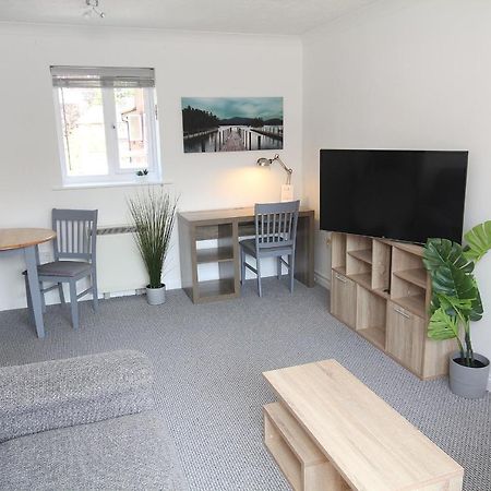 Chipad Mono - Quality City Centre Apartment, With Free Parking Space Chichester Exterior foto